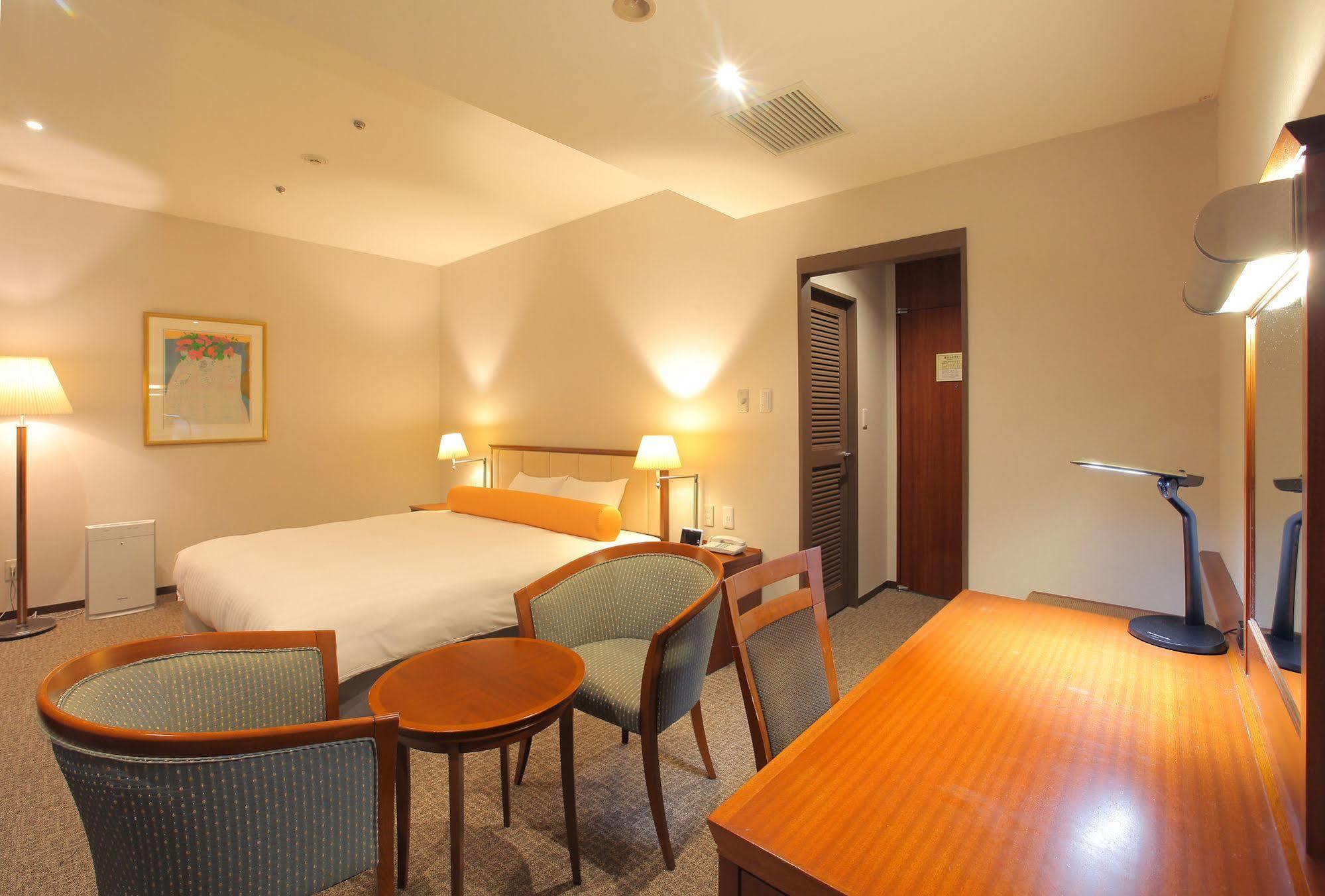 Odakyu Station Hotel Hon-Atsugi Exterior foto