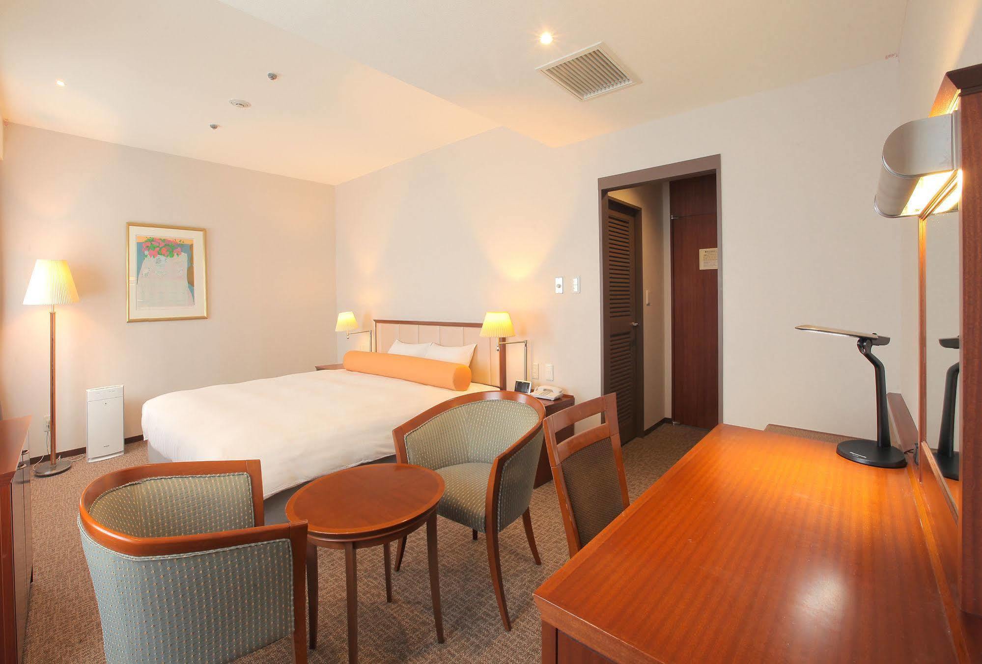 Odakyu Station Hotel Hon-Atsugi Exterior foto